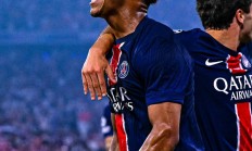 金年会官方网站转折点！巴黎圣日耳曼迎来里程碑，欧冠赛后攻防权衡，气氛紧张，身体对抗强度拉满的简单介绍