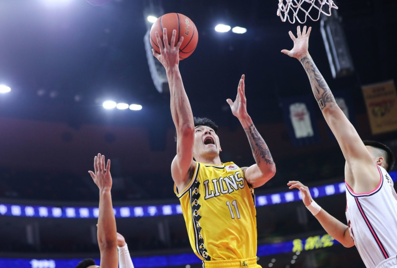 关于这也行？詹姆斯在尤文图斯比赛中势不可挡冲刺阶段深圳男篮备战NBA季后赛，今夜手感冰凉引欢呼的信息